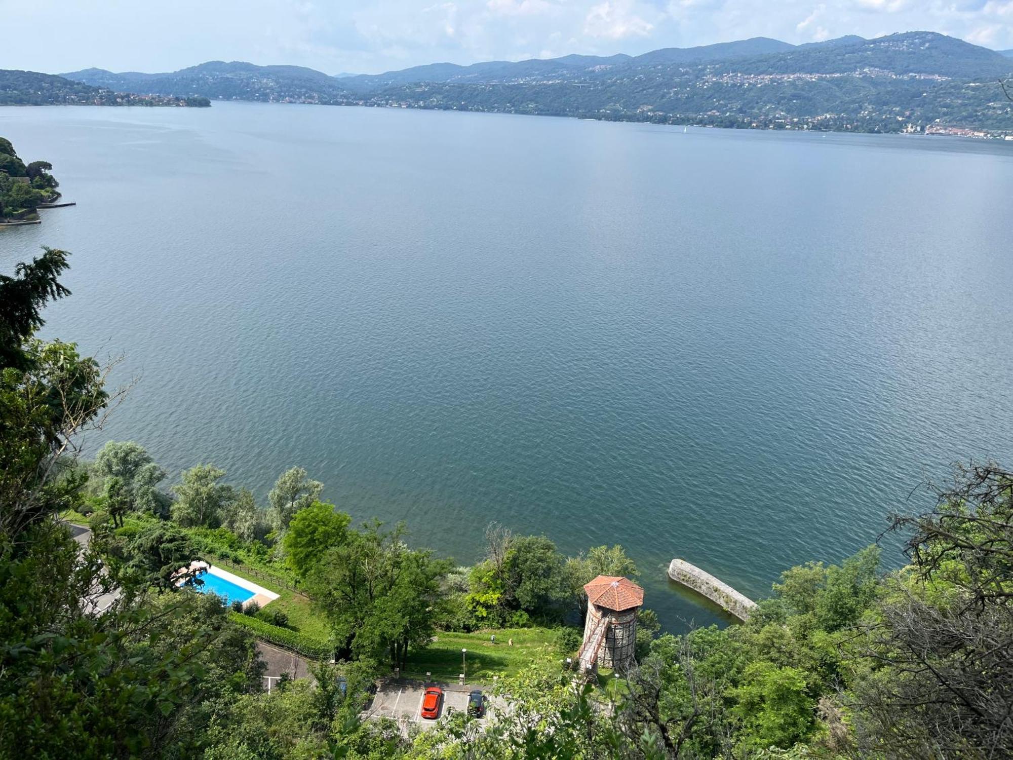 איספרה Lake & Nature Apartment מראה חיצוני תמונה