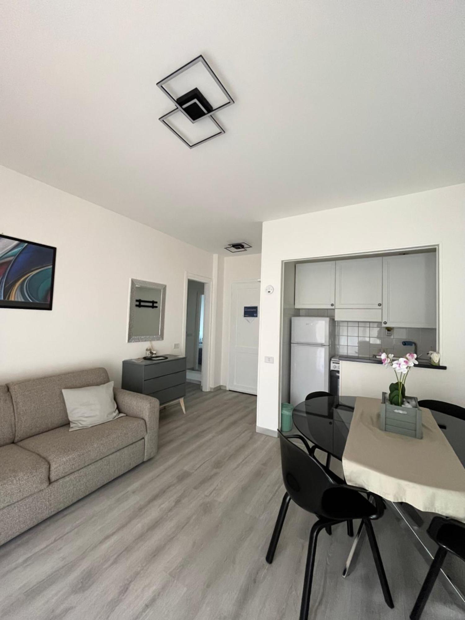 איספרה Lake & Nature Apartment מראה חיצוני תמונה