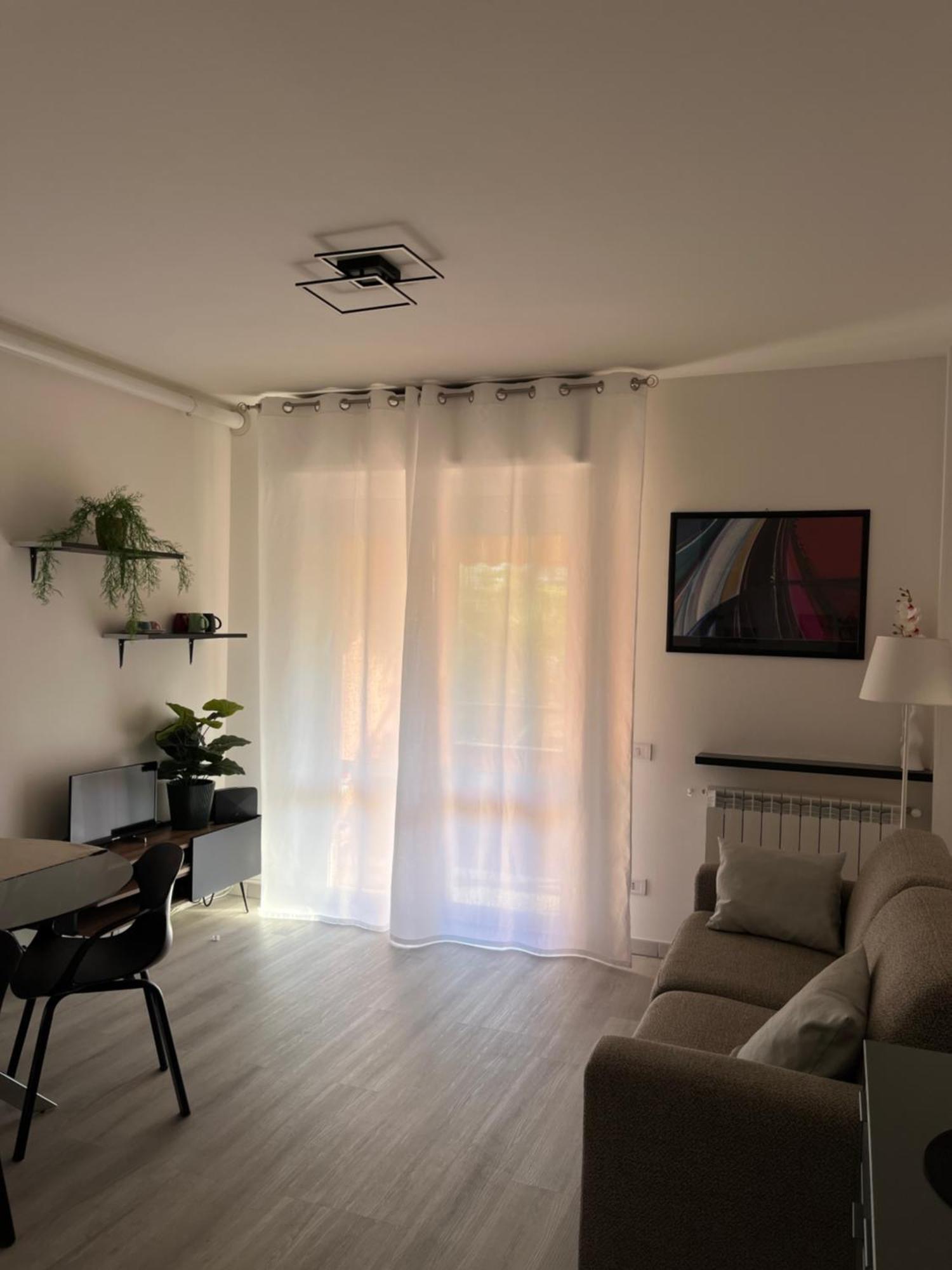 איספרה Lake & Nature Apartment מראה חיצוני תמונה